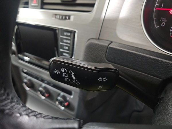 Used Volkswagen Golf 2014 for sale - 76081095: Photo 44