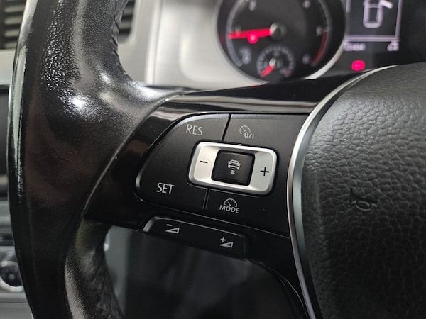 Used Volkswagen Golf 2014 for sale - 76081095: Photo 46