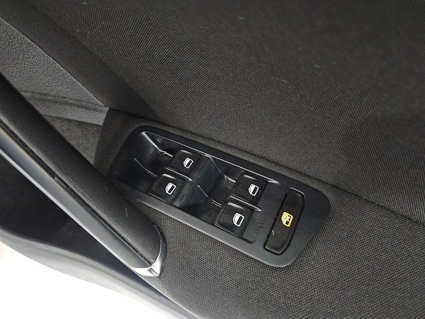 Used Volkswagen Golf 2014 for sale - 76081095: Photo 50