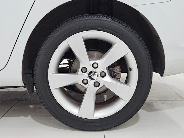 Used Skoda Rapid Spaceback 2014 for sale - 76203492: Photo 15