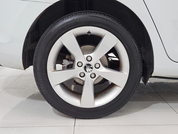 Used Skoda Rapid Spaceback 2014 for sale - 76203492: Photo 17