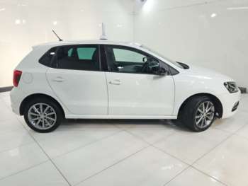 Used Volkswagen Polo 2015 for sale - 74986251: Photo