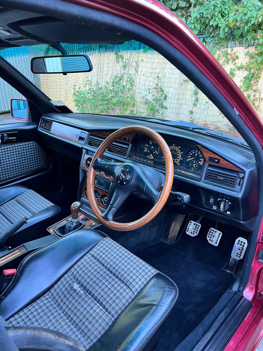 Used Mercedes-Benz 190 1986 for sale - 76080912: Photo 11