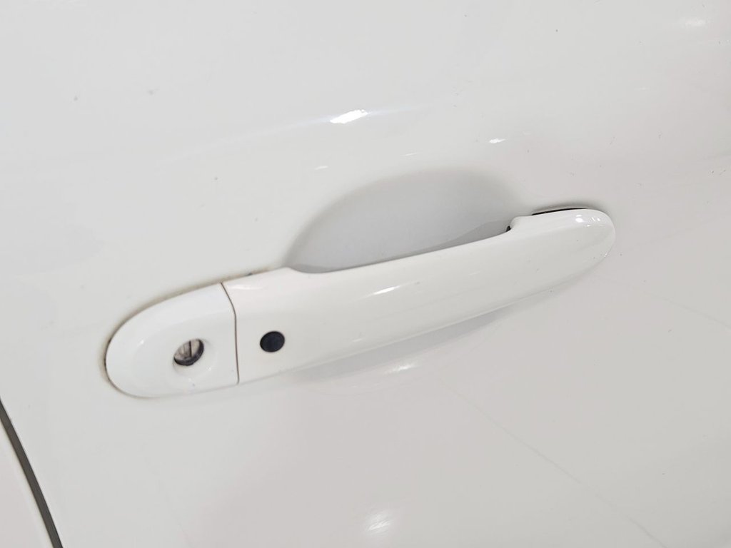 Used Nissan Juke 2013 for sale - 76570176: Photo 47