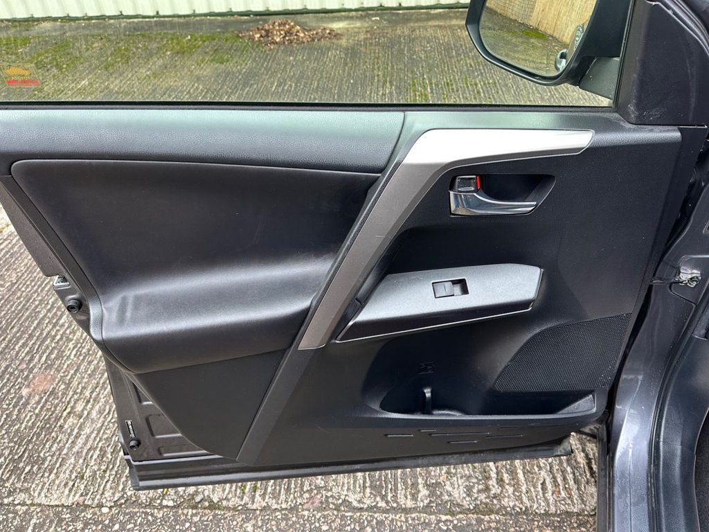 Used Toyota RAV4 2016 for sale - 77302230: Photo 50