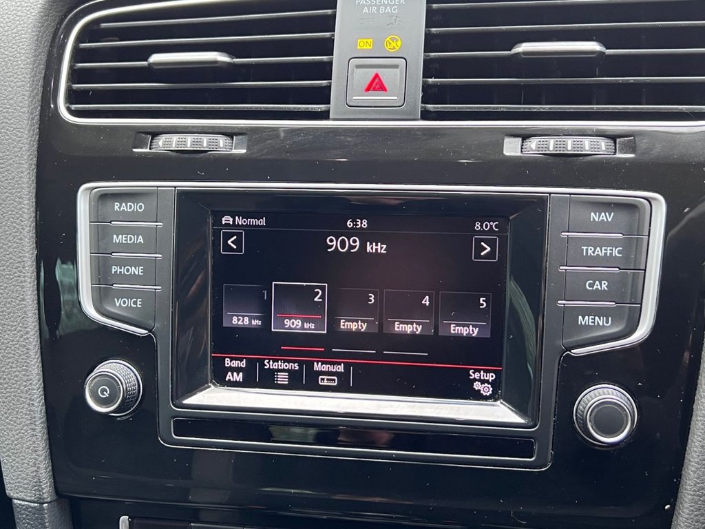 Used Volkswagen Golf 2015 for sale - 77498903: Photo 21