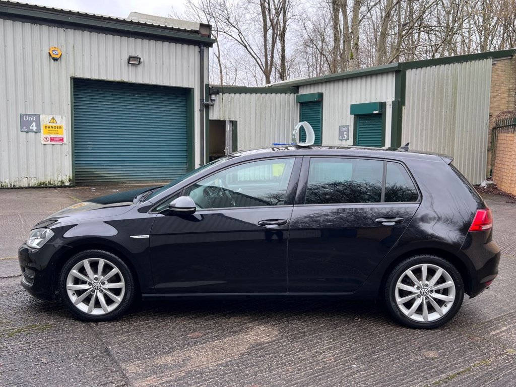 Used Volkswagen Golf 2015 for sale - 77498903: Photo 9