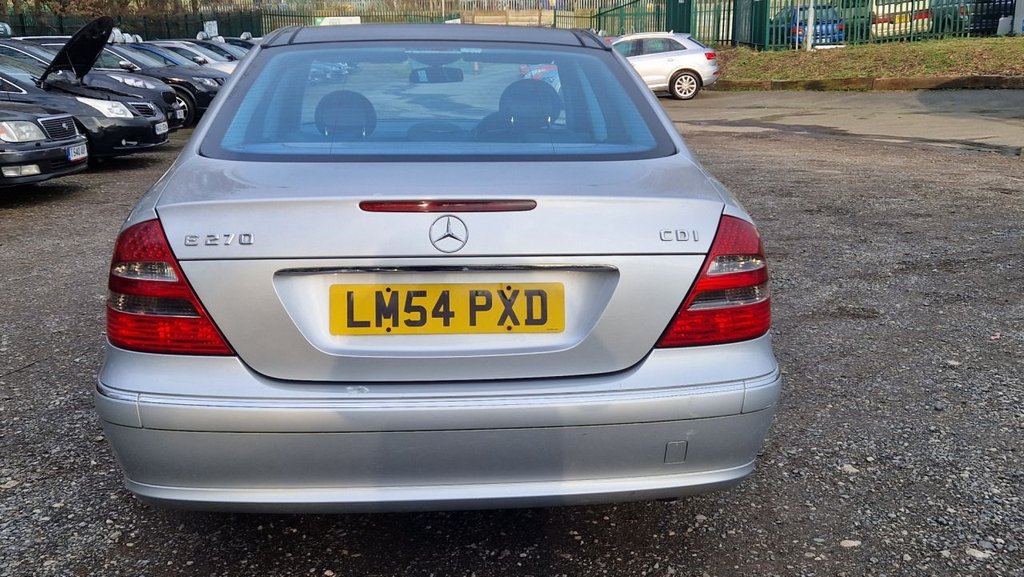 Used Mercedes-Benz E Class 2005 for sale - 77821079: Photo 6