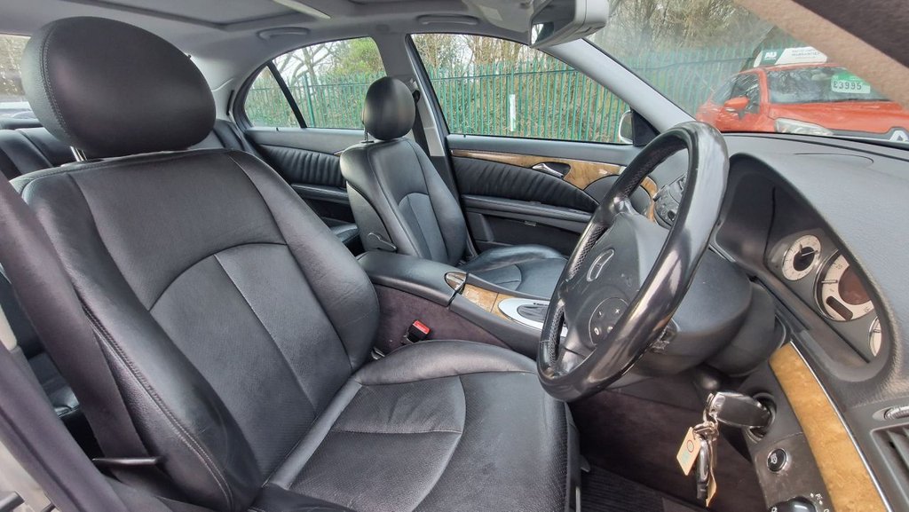 Used Mercedes-Benz E Class 2005 for sale - 77821079: Photo 8