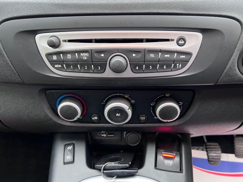 Used Renault Scenic 2010 for sale - 78017282: Photo 22