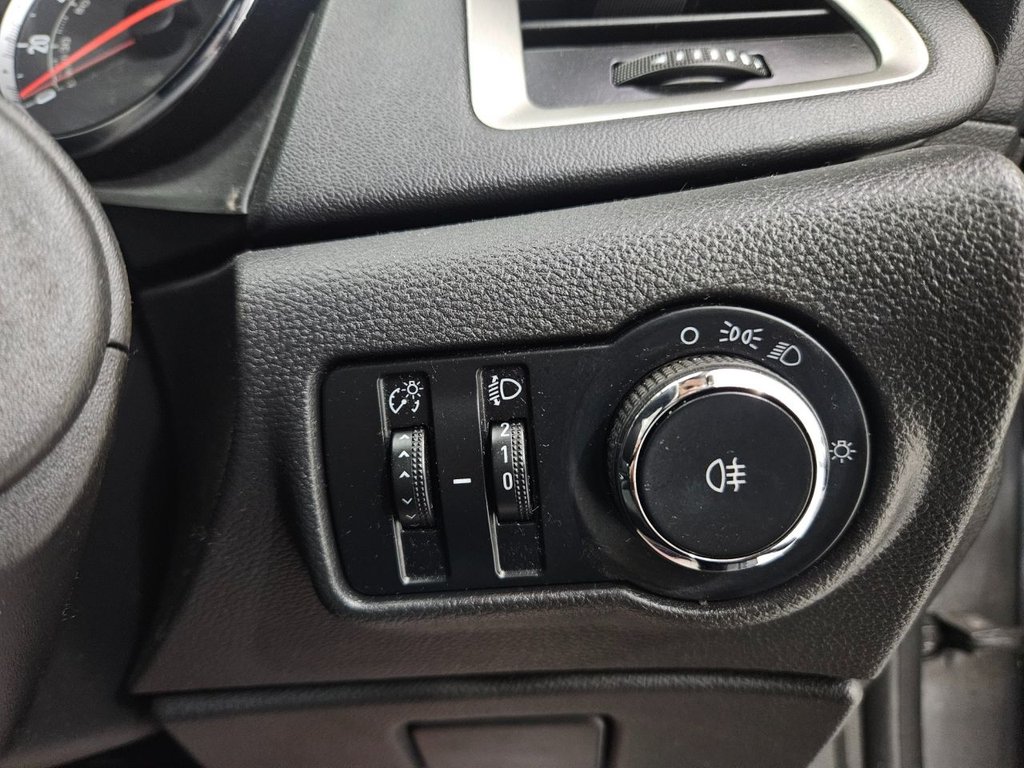 Used Vauxhall Astra 2011 for sale - 78181272: Photo 37