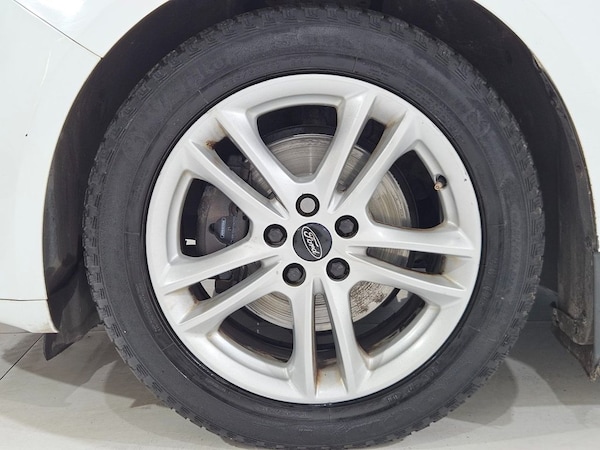 Used Ford Mondeo 2015 for sale - 76203430: Photo 14