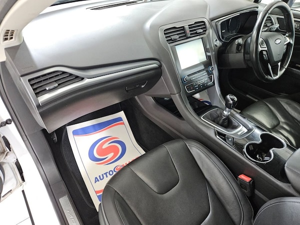 Used Ford Mondeo 2015 for sale - 76203430: Photo 25