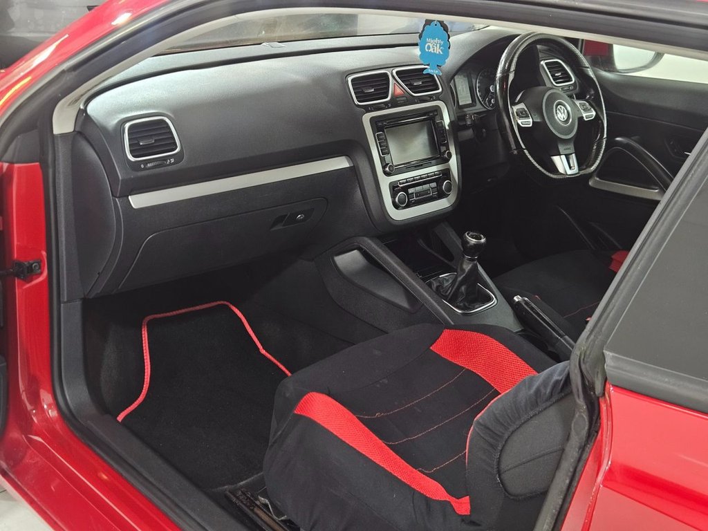Used Volkswagen Scirocco 2010 for sale - 76376052: Photo 16
