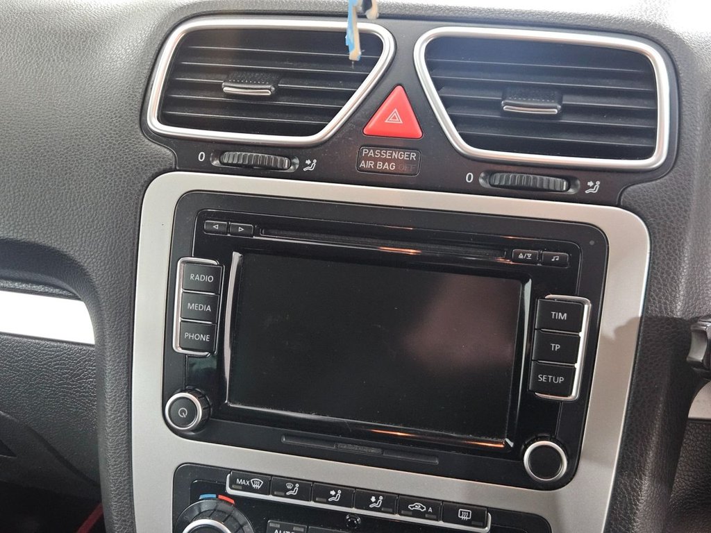 Used Volkswagen Scirocco 2010 for sale - 76376052: Photo 30