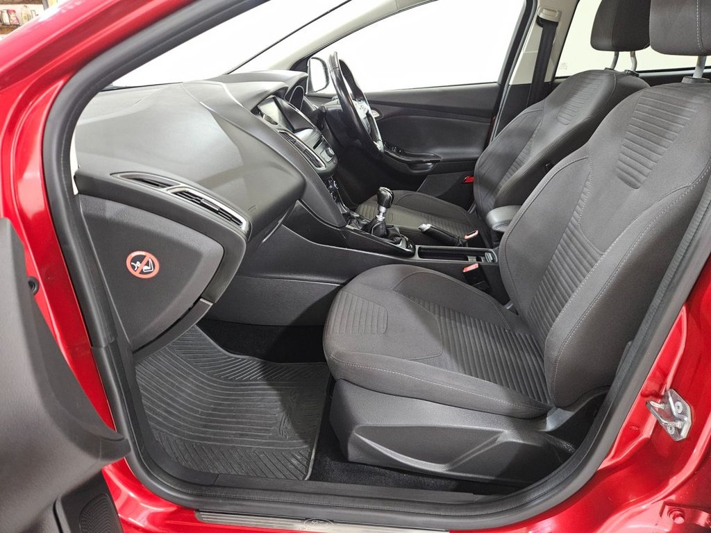 Used Ford Focus 2015 for sale - 76986186: Photo 26