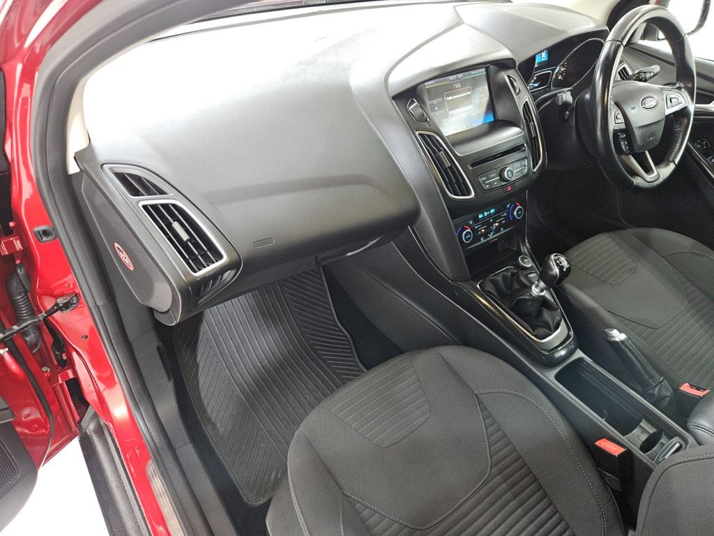 Used Ford Focus 2015 for sale - 76986186: Photo 27