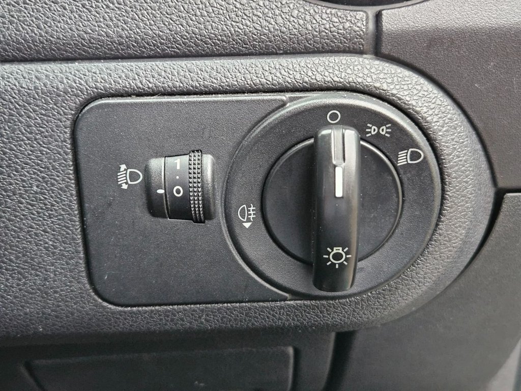 Used Ford Fusion 2005 for sale - 77821069: Photo 17