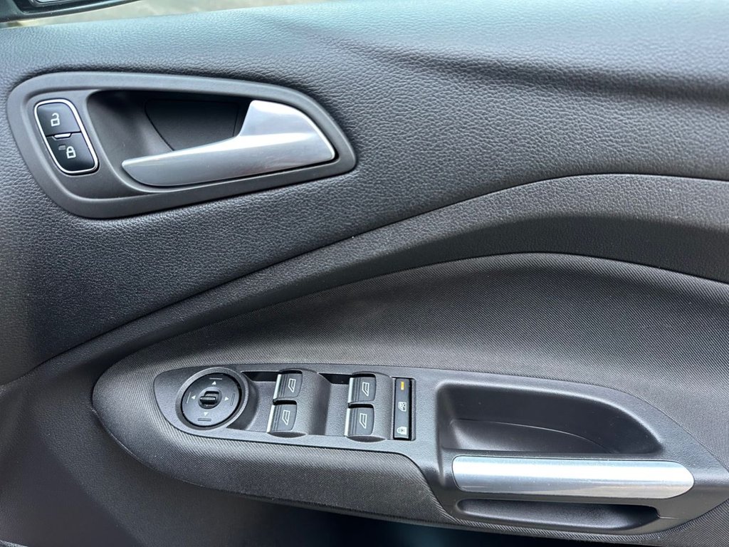 Used Ford Grand C-Max 2015 for sale - 77250392: Photo 33