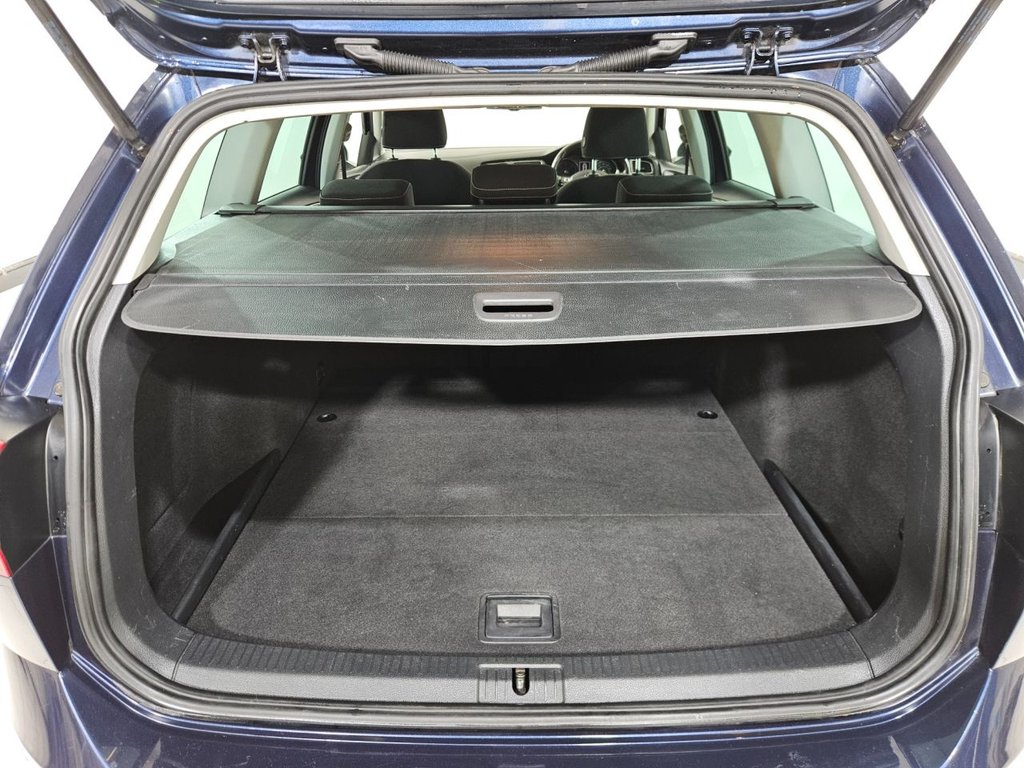 Used Volkswagen Golf 2015 for sale - 77953040: Photo 16