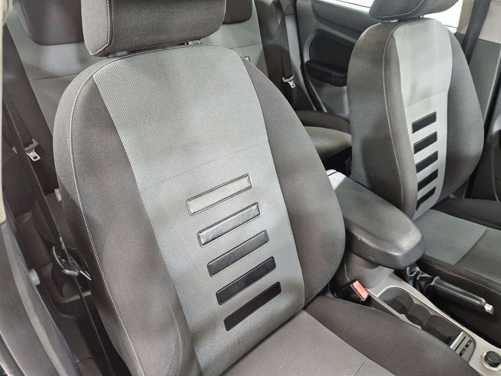 Used Ford Focus 2009 for sale - 76376318: Photo 22