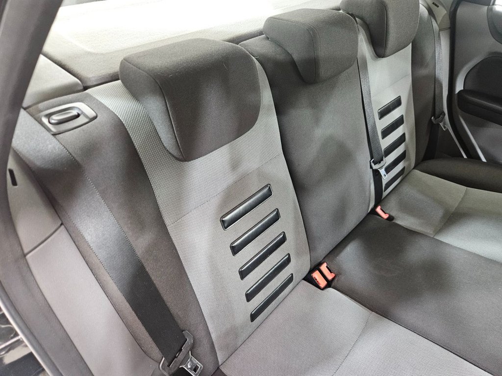 Used Ford Focus 2009 for sale - 76376318: Photo 27