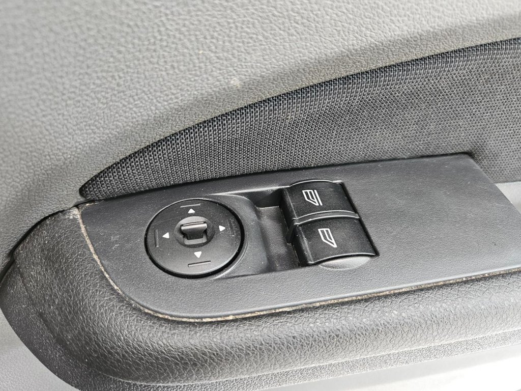 Used Ford Focus 2009 for sale - 76376318: Photo 31