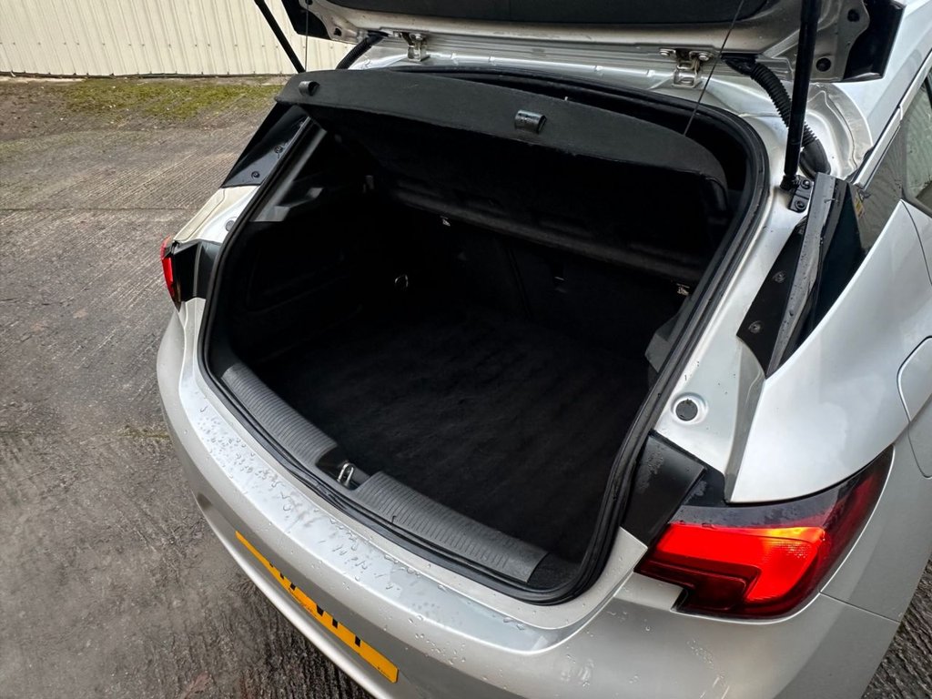 Used Vauxhall Astra 2017 for sale - 77313165: Photo 13