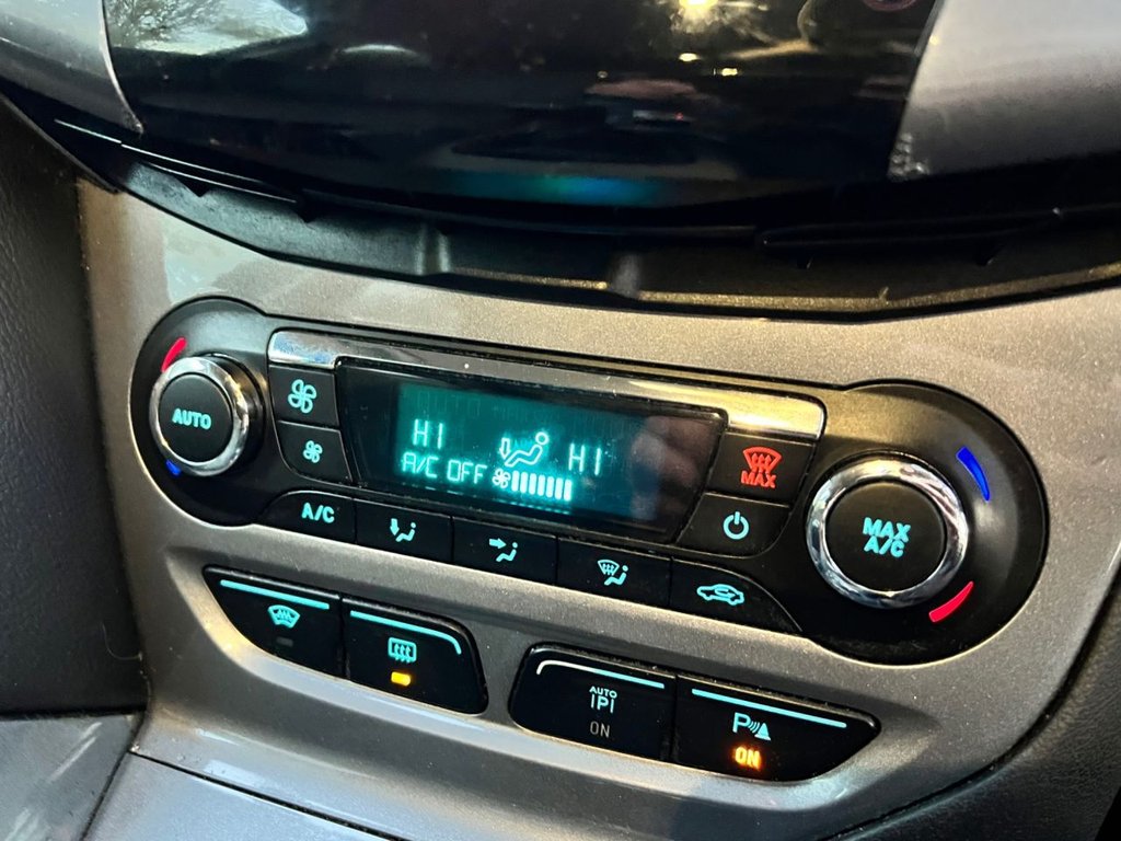 Used Ford Focus 2012 for sale - 76642613: Photo 11