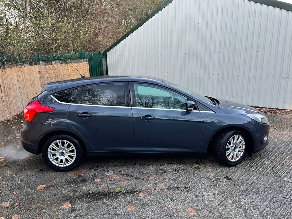 Used Ford Focus 2012 for sale - 76642613: Photo 12