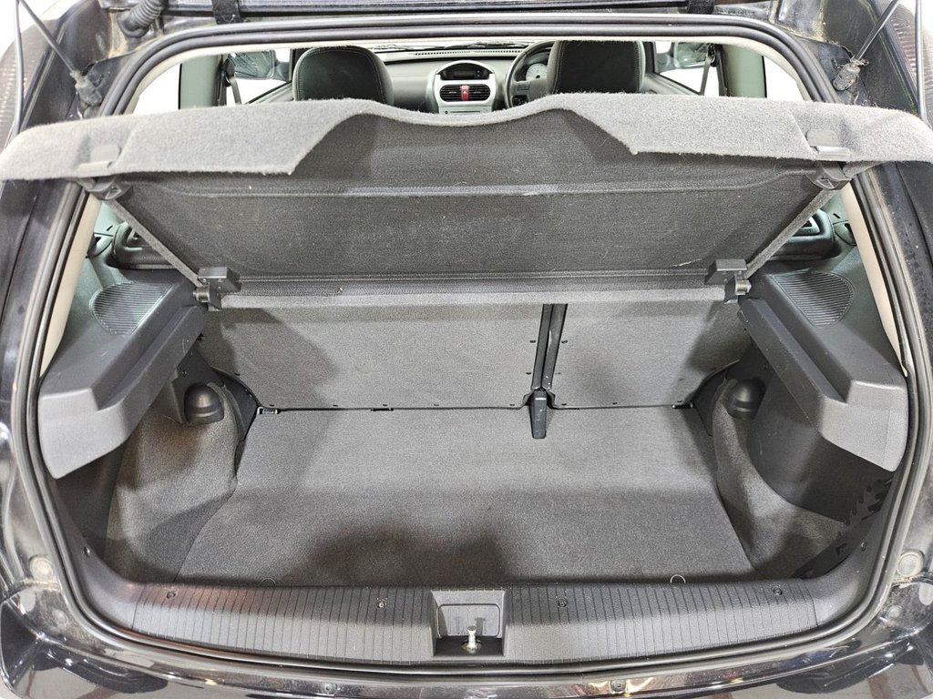 Used Vauxhall Corsa 2006 for sale - 78153999: Photo 19