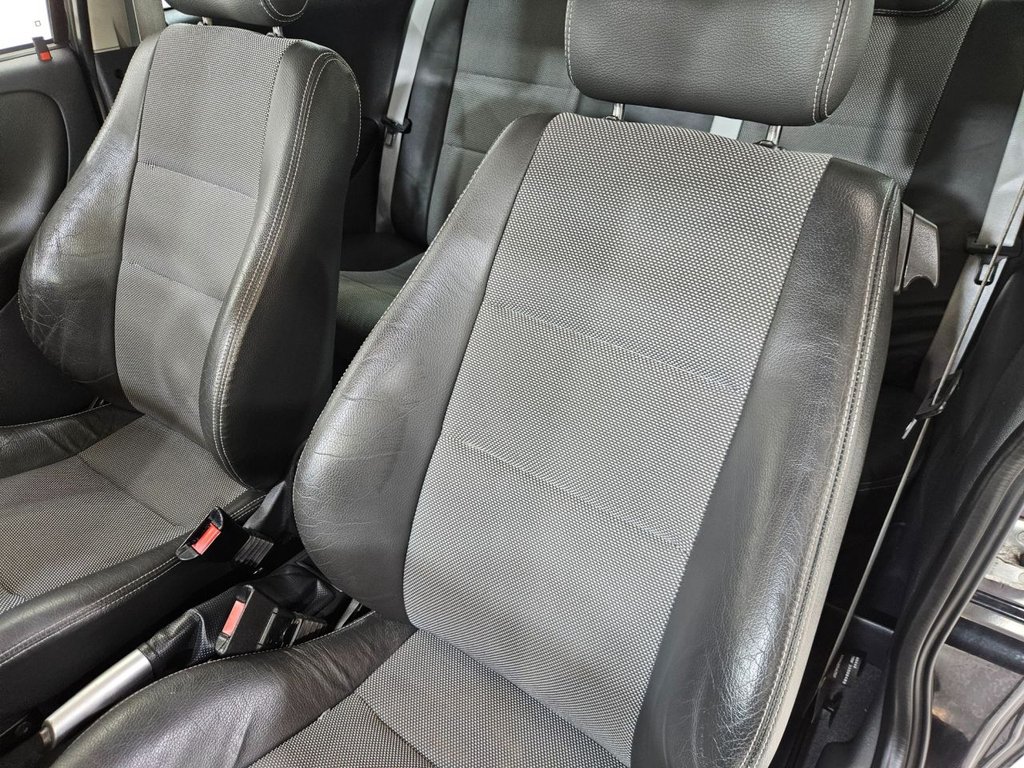 Used Vauxhall Corsa 2006 for sale - 78153999: Photo 29