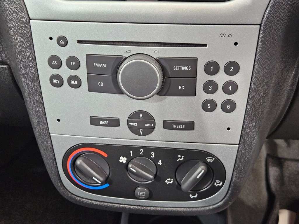 Used Vauxhall Corsa 2006 for sale - 78153999: Photo 35