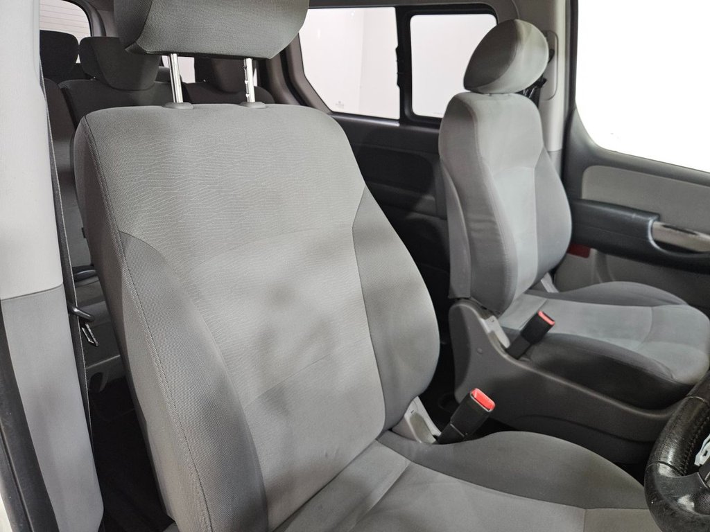 Used Hyundai i800 2012 for sale - 76986124: Photo 24