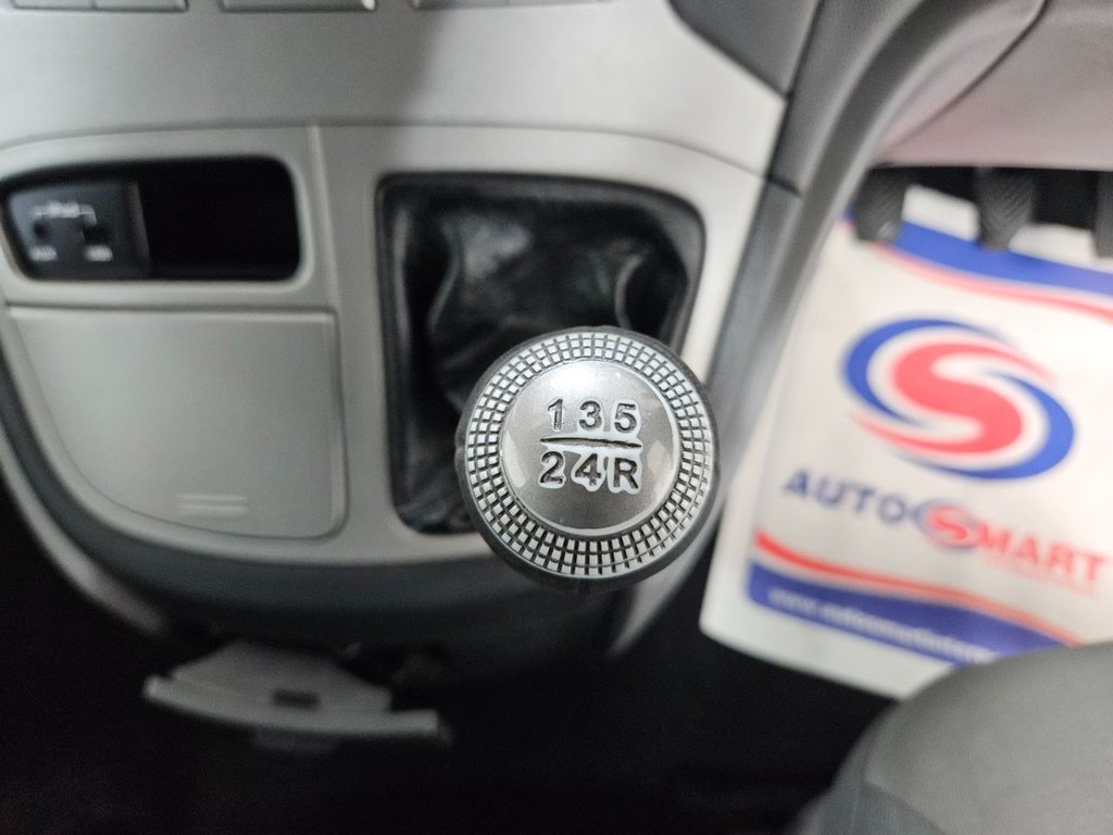 Used Hyundai i800 2012 for sale - 76986124: Photo 40