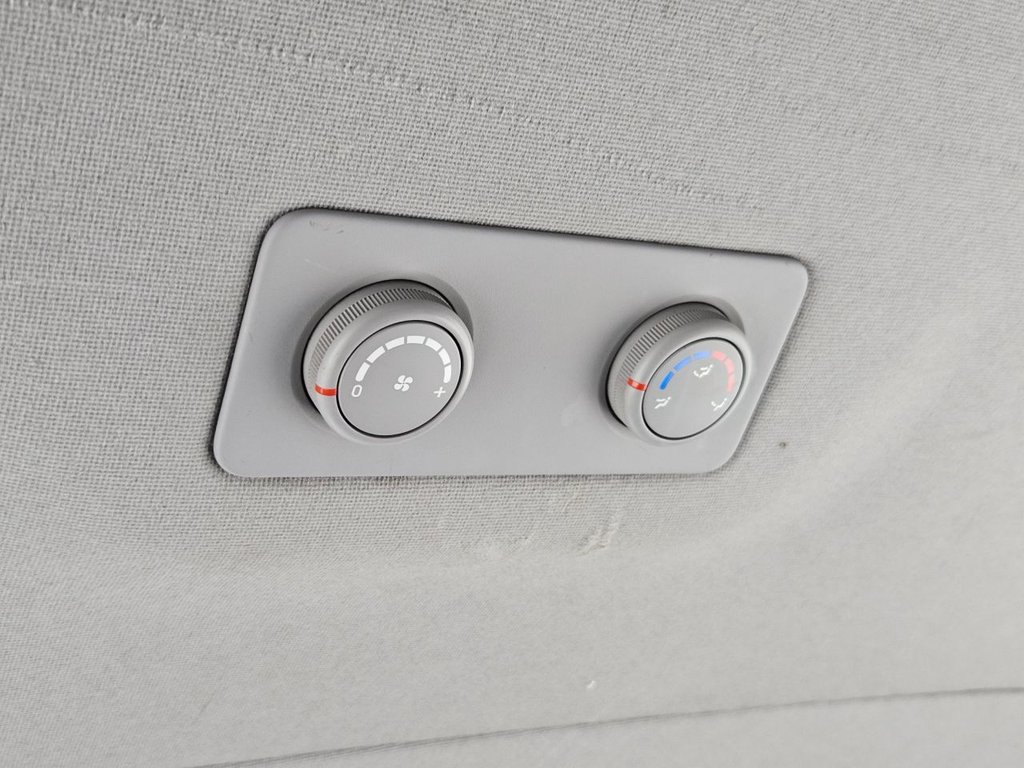 Used Hyundai i800 2012 for sale - 76986124: Photo 43