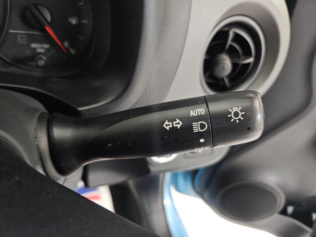 Used Toyota Yaris 2025 for sale - 76547236: Photo 49