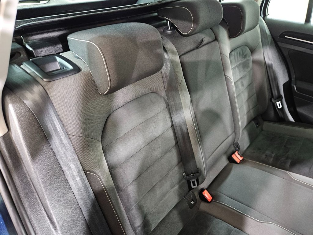 Used Volkswagen Golf 2015 for sale - 77748063: Photo 32