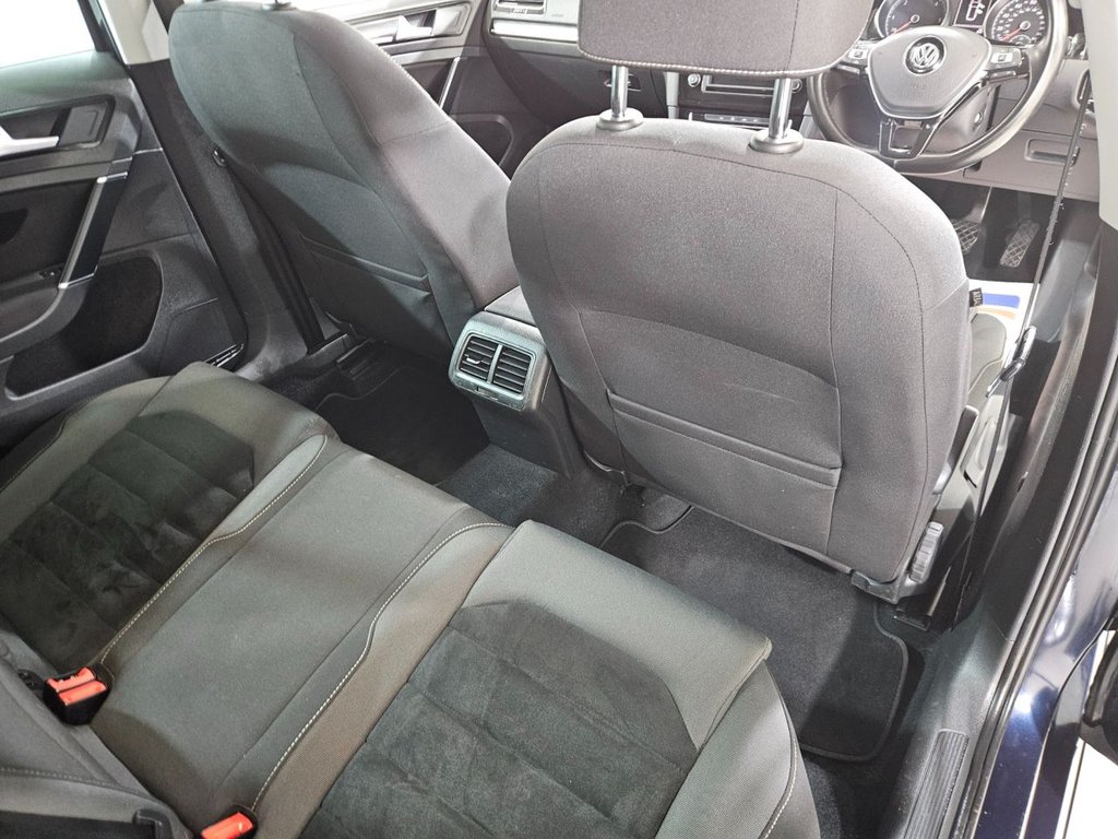 Used Volkswagen Golf 2015 for sale - 77748063: Photo 34