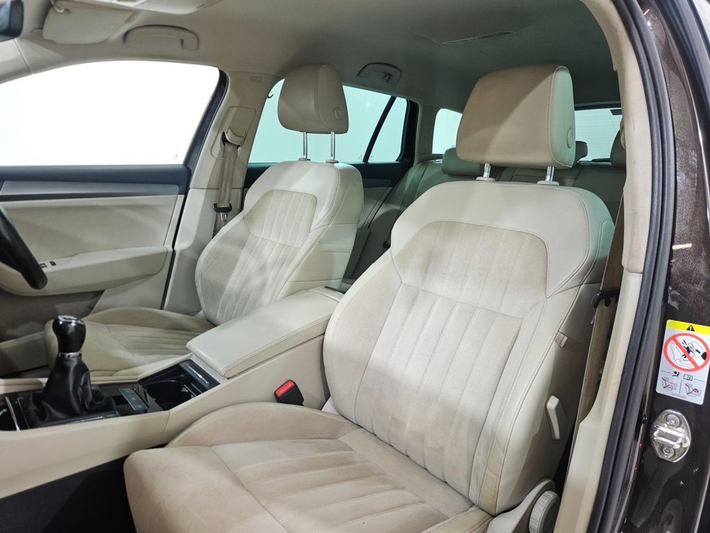 Used Skoda Superb 2017 for sale - 77048826: Photo 19