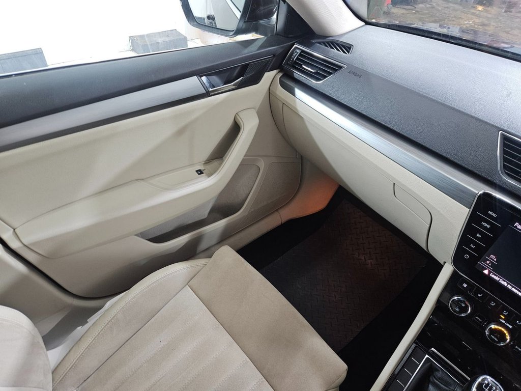 Used Skoda Superb 2017 for sale - 77048826: Photo 25