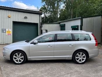 Used Volvo V70 2016 for sale - 75607322: Photo