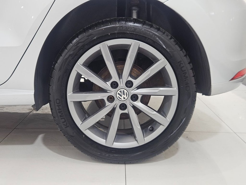 Used Volkswagen Polo 2015 for sale - 76333868: Photo 20