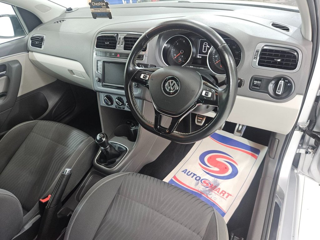Used Volkswagen Polo 2015 for sale - 76333868: Photo 25
