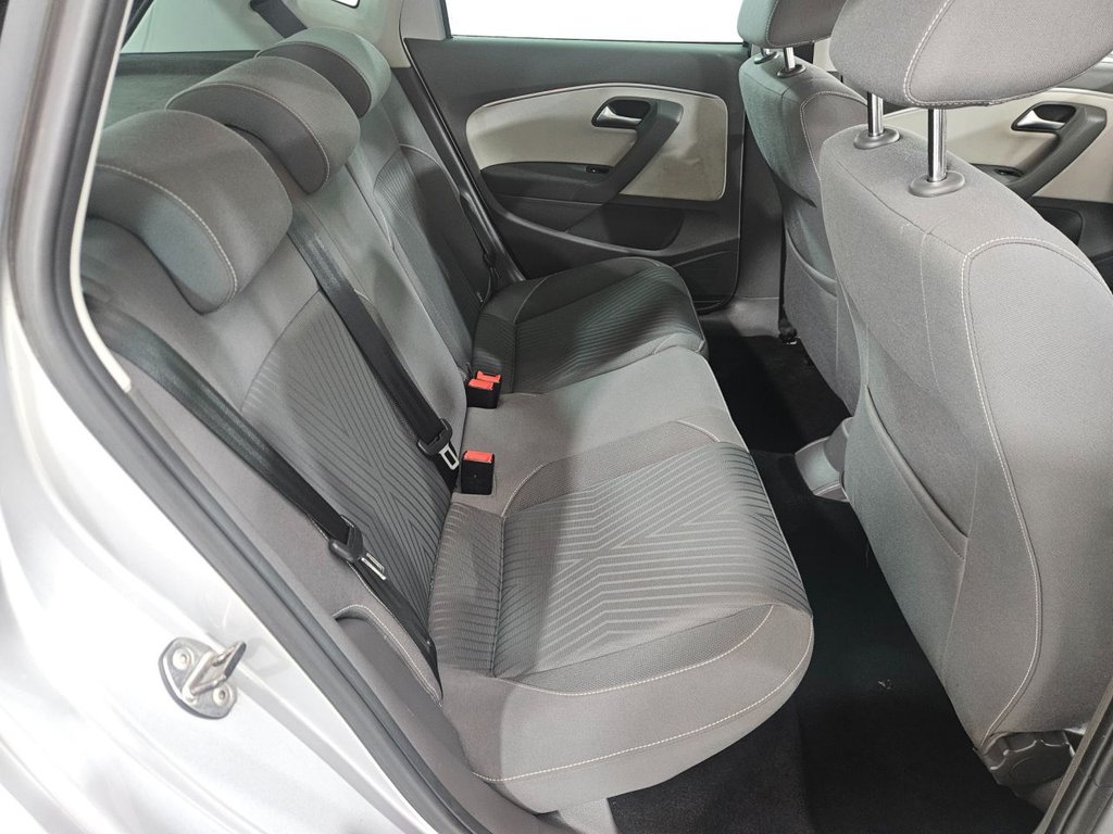 Used Volkswagen Polo 2015 for sale - 76333868: Photo 32