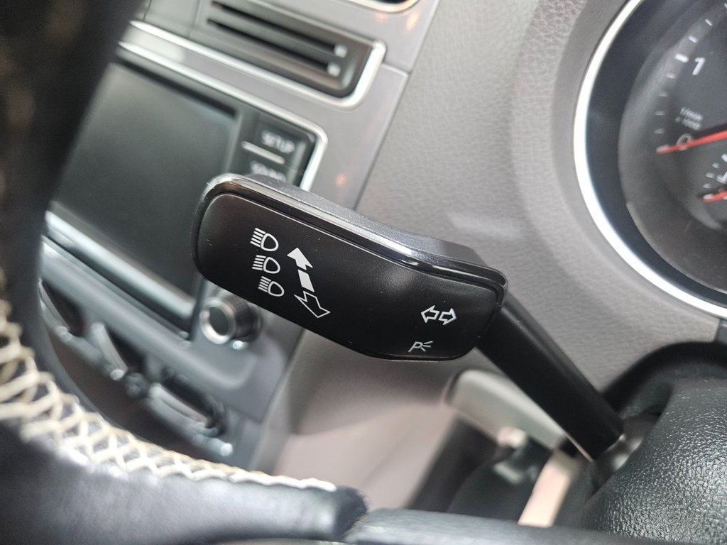 Used Volkswagen Polo 2015 for sale - 76333868: Photo 40