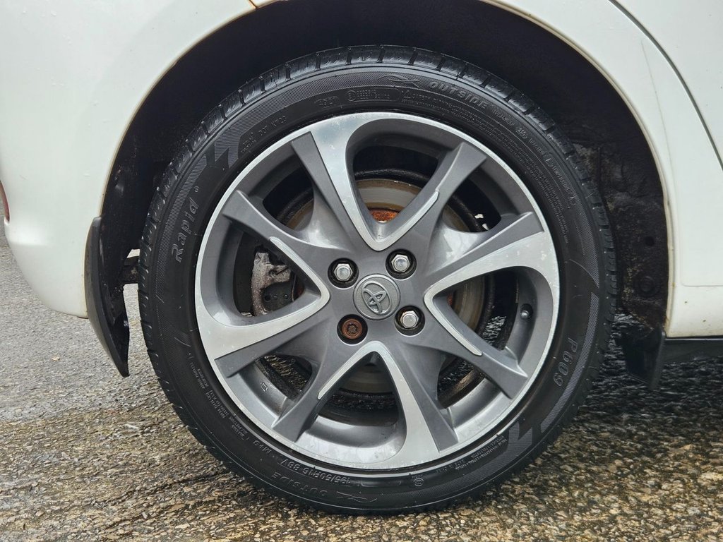 Used Toyota Yaris 2014 for sale - 77631788: Photo 17