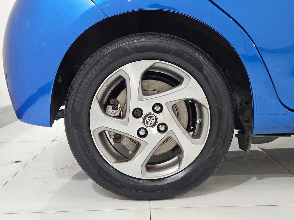 Used Toyota Yaris 2015 for sale - 76356449: Photo 17