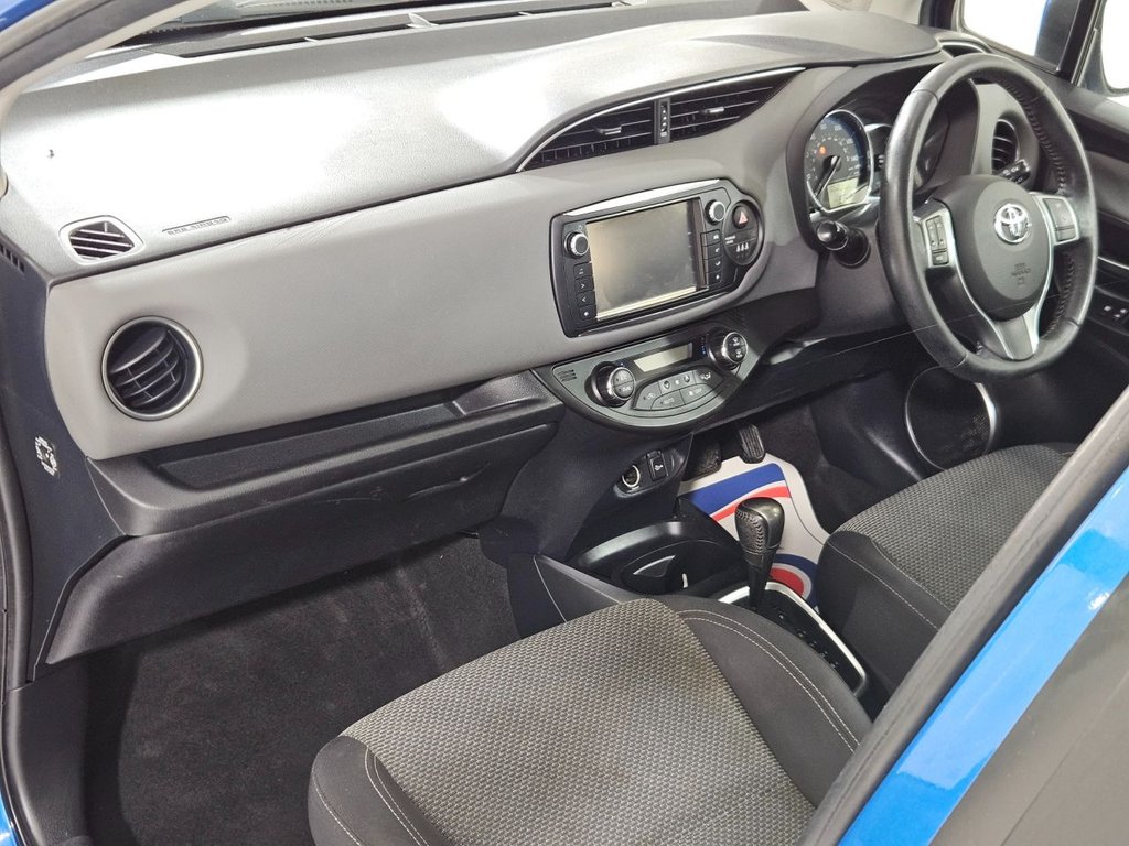 Used Toyota Yaris 2015 for sale - 76356449: Photo 24