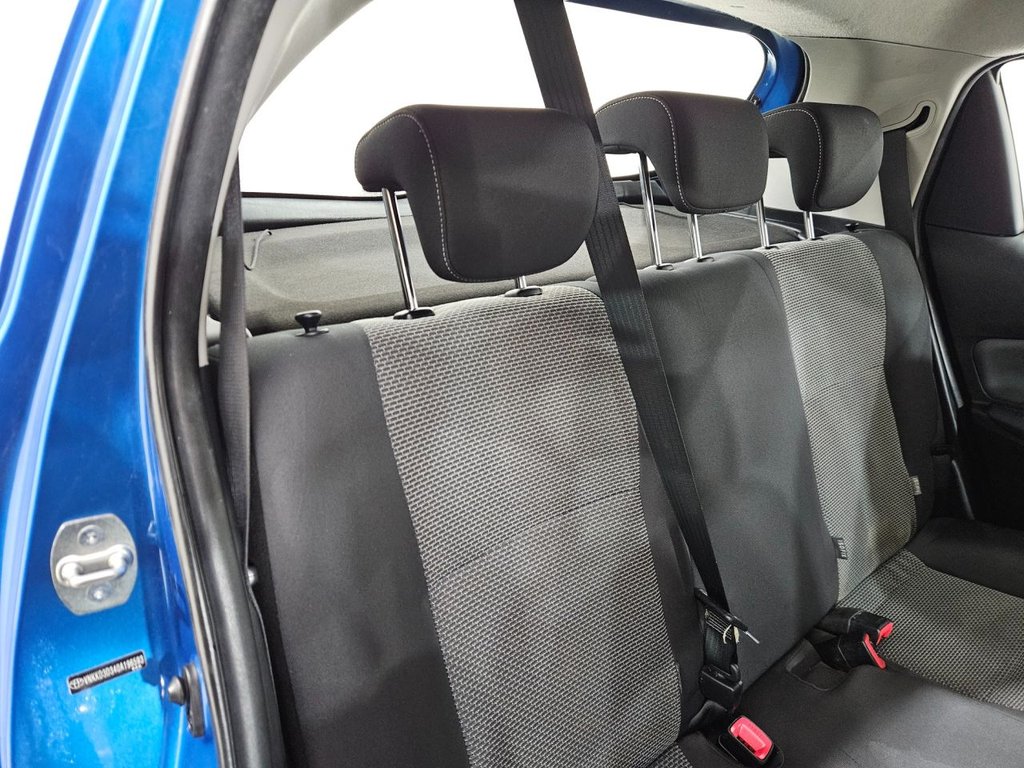 Used Toyota Yaris 2015 for sale - 76356449: Photo 34